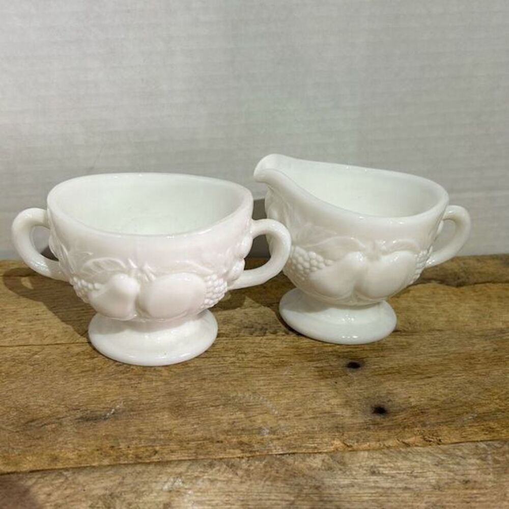 Vintage westmorland fruit design on milk glass sugar and cream cups bowl home de